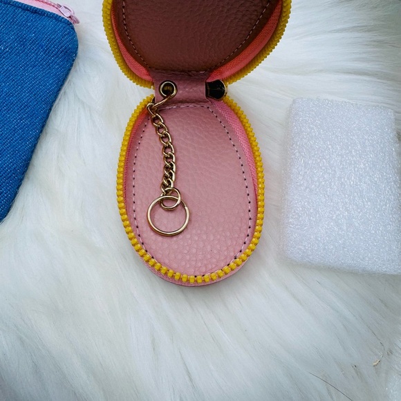 Hello Kitty Denim Blue Pouch and Pink Key Holder Set - Picture 5 of 5